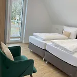 Haus Astenblick Πανσιόν 4*